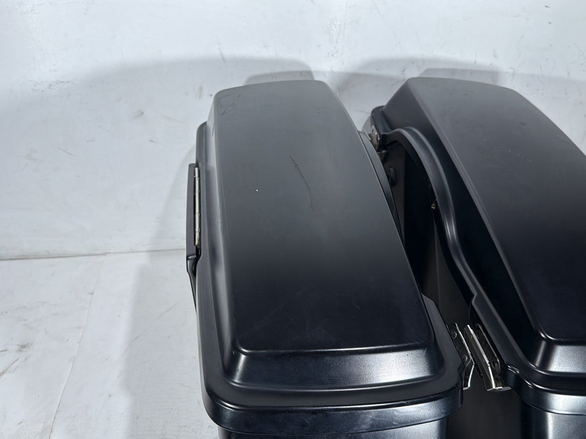 2011 Harley Road Glide Touring FLTRX OEM Left Right Saddlebags Luggage NOKey