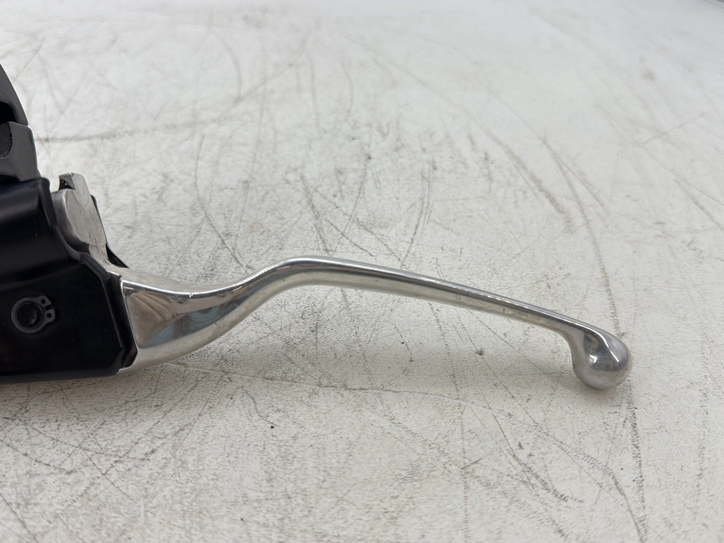 2012 Harley Street Glide Touring FLHX OEM Front Right Brake Lever Master Cylinder