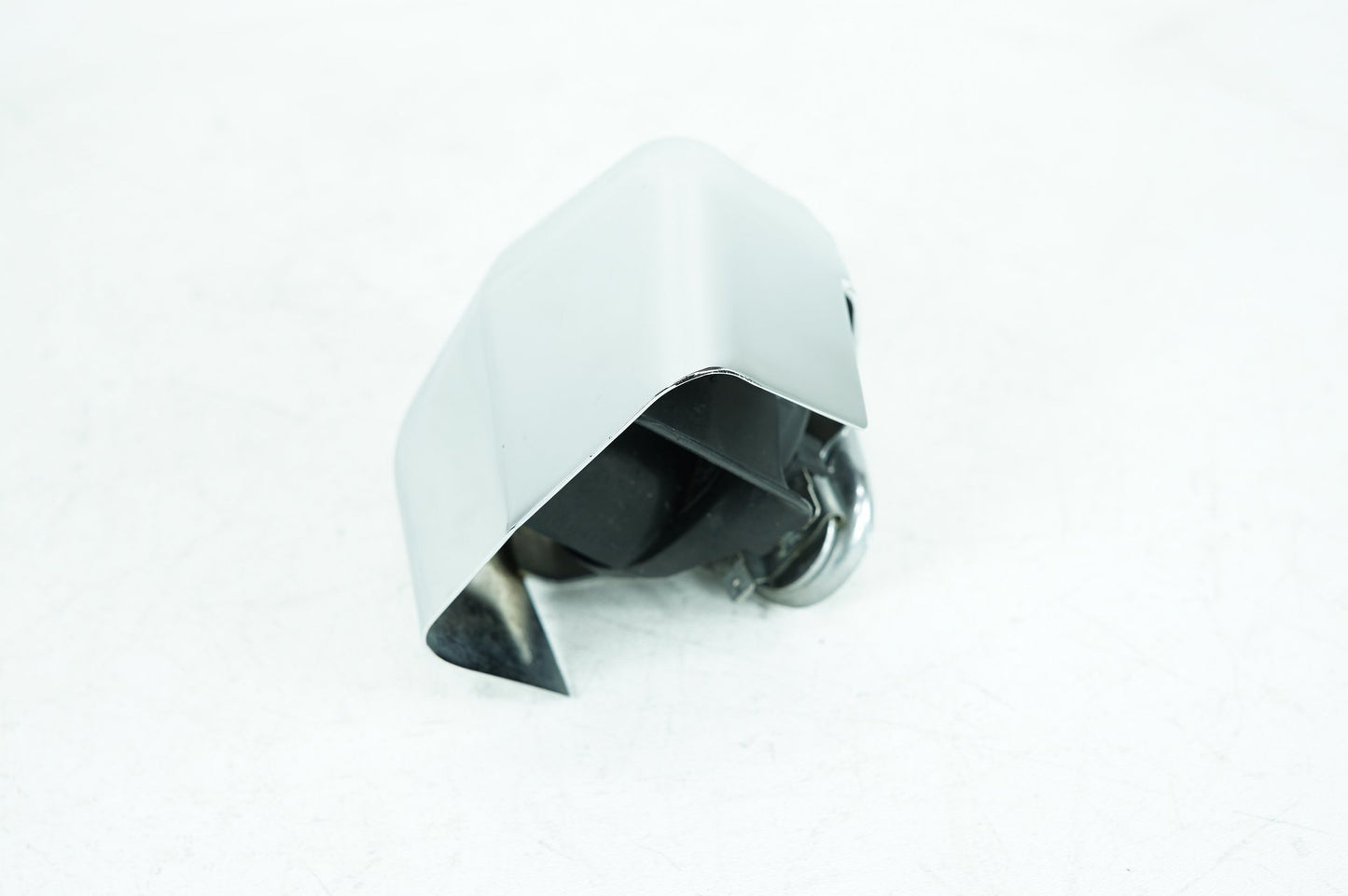 2007 - 2017 Harley-Davidson Dyna Switchback Horn Signal Klaxon Chrome Cover 61300478