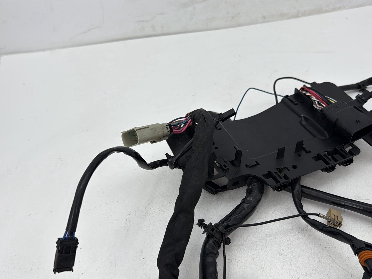 2014 Harley Electra Glide Touring CVO Screamin Eagle OEM Front Sub Wiring Harness Loom Interconnect
