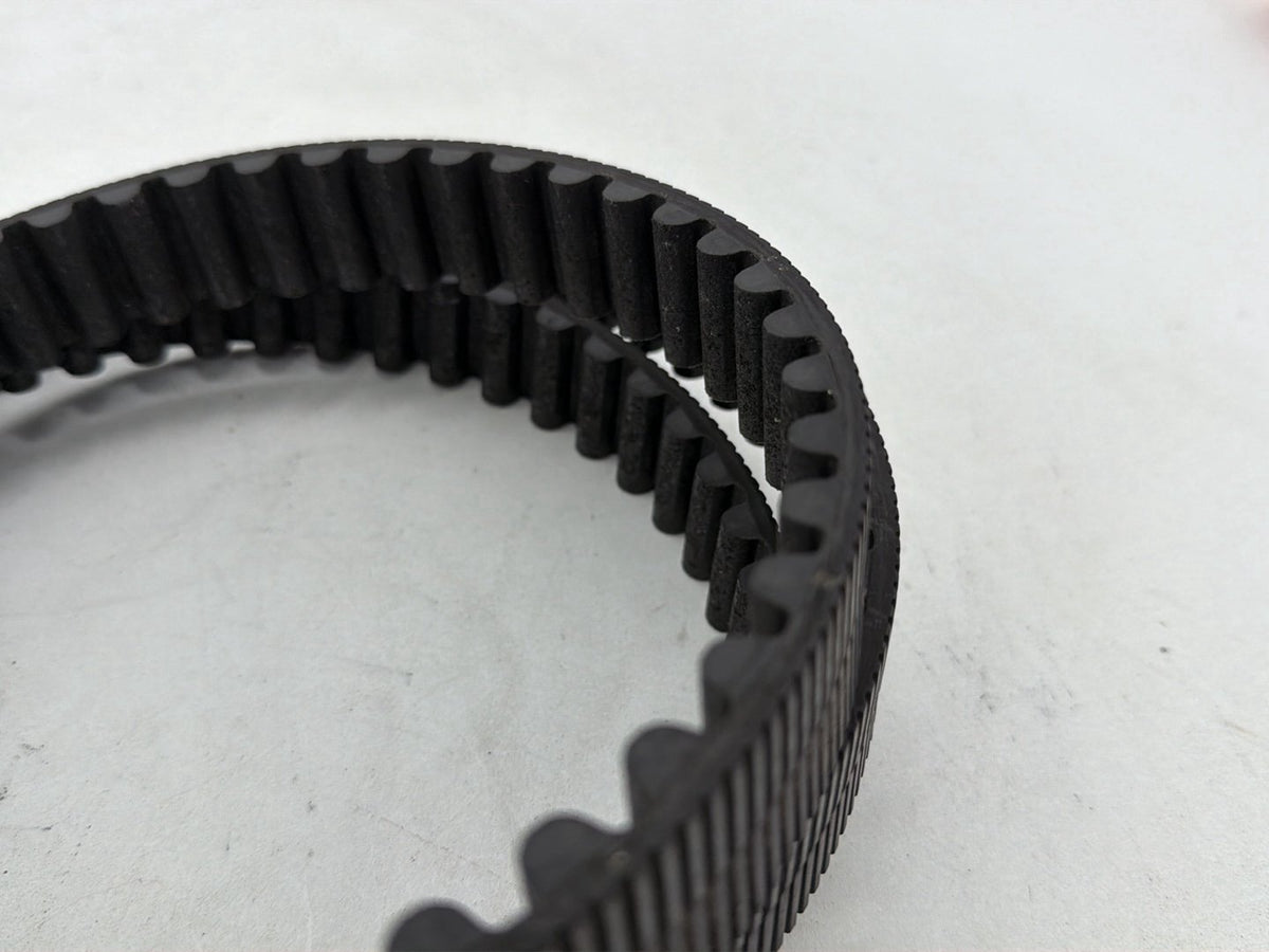 2004 Harley Heritage Softail Classic OEM Rear Drive Belt 40307-00B 135T 1-1/8"