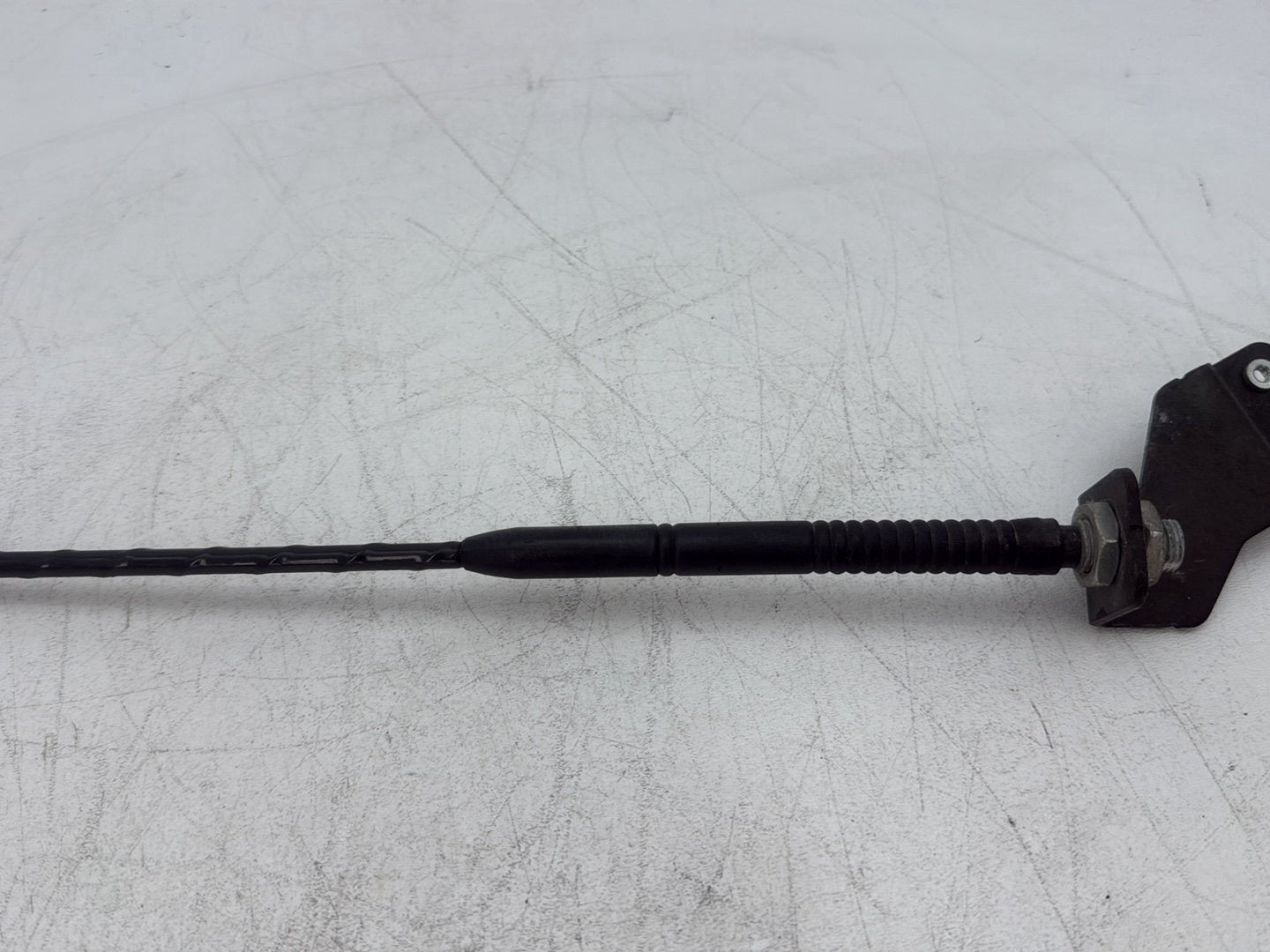 2010 Harley Street Glide Touring FLHX OEM Radio Antenna Mast FM AM 76250-98