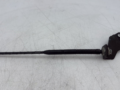 2010 Harley Street Glide Touring FLHX OEM Radio Antenna Mast FM AM 76250-98