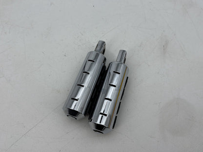 1999 - 2006 Harley-Davidson Softail Heritage Passenger Left & Right Foot Pegs Kuryakyn Small ISO-Pegs