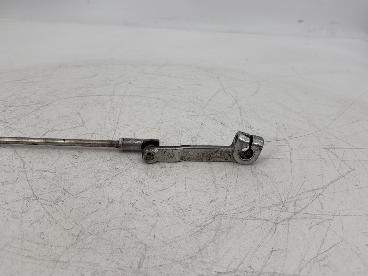 2004 Harley Touring FLHT Electra Glide OEM Gear Shifter Lever w/ Rod linkage