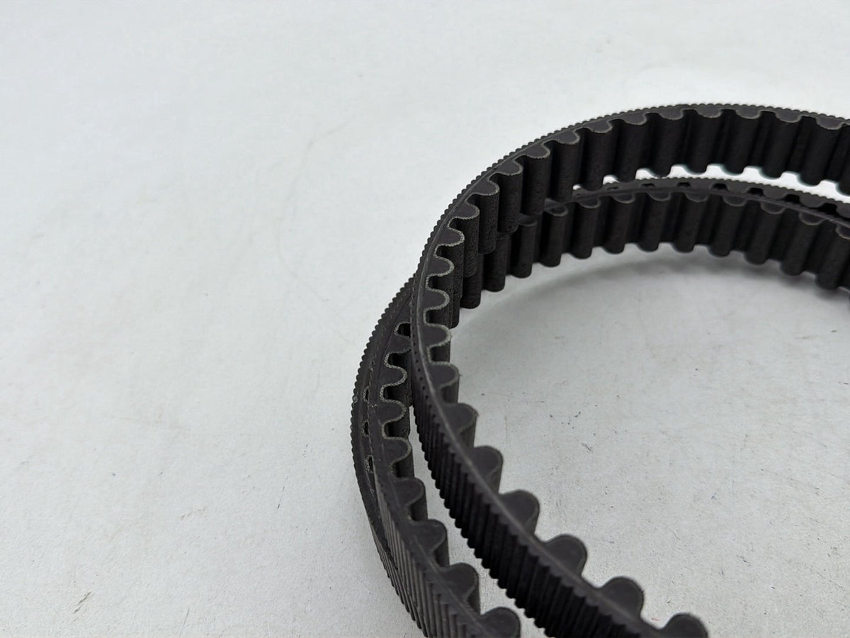 2010 Harley Street Glide Touring FLHX OEM Rear Drive Belt 40024-09 140T 1"