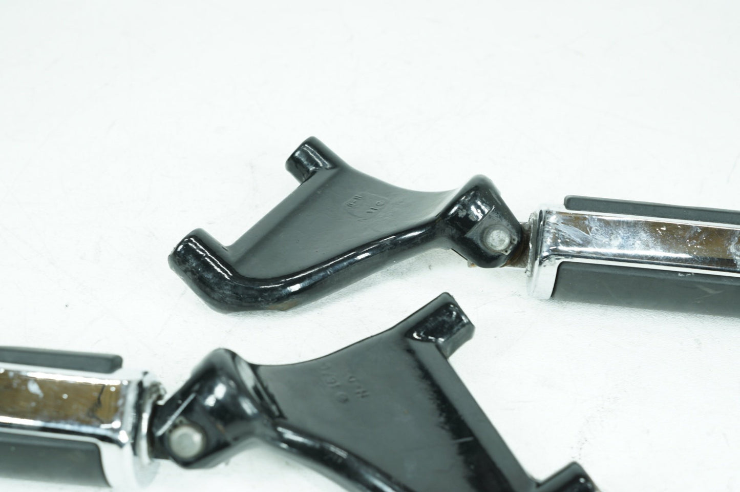 2004 - 2013 Harley-Davidson Sportster Custom Passenger Left & Right Foot Pegs 49314-04