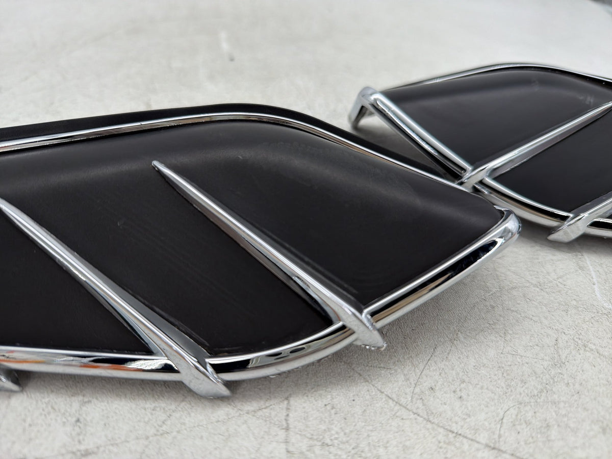 15 Harley Electra Glide Touring Ultra OEM Left Right Flare Wind Deflector Cover