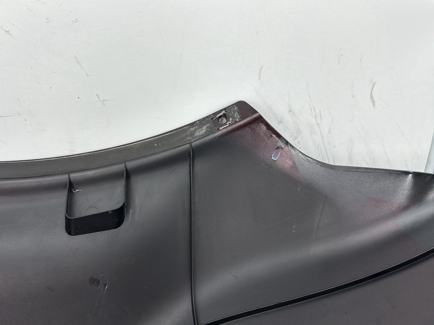 2005 Harley Electra Glide Touring Ultra FLHTCUI OEM Front Outer Batwing Fairing Cover