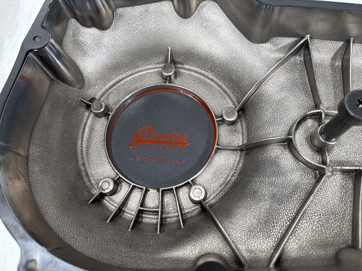 2011 Harley Softail Deluxe FLSTN OEM Outer Primary Clutch Cover SCRATCHED
