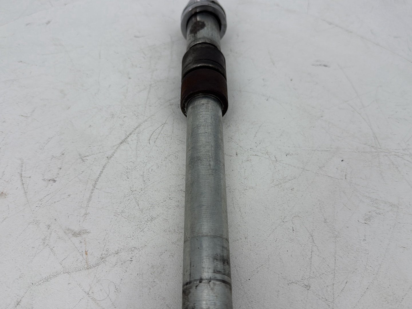 1999 - 2006 Harley-Davidson Touring Road King Police Front Wheel Axle Bolt Shaft 43364-00