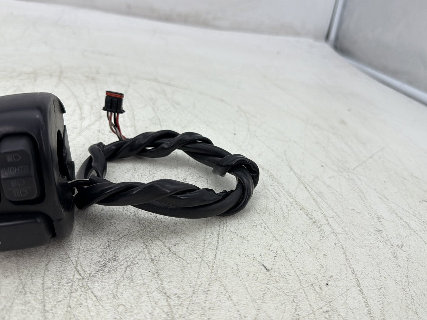 2012 Harley Dyna Super Glide Custom FXDCI OEM Right Engine Start Kill Switches Controls