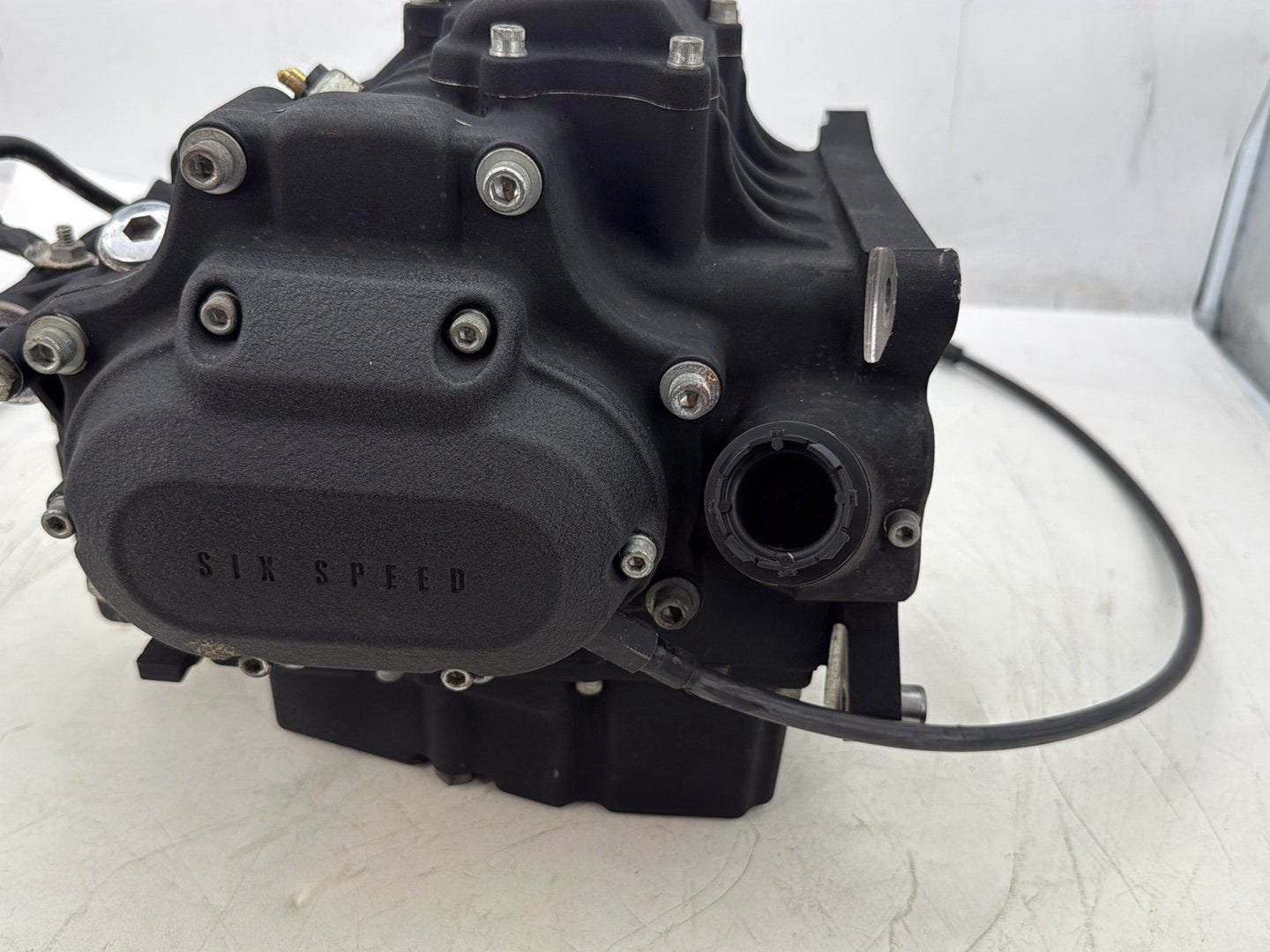 2007 Harley Dyna Street Bob FXDBI OEM 6 Speed Transmission Gearbox