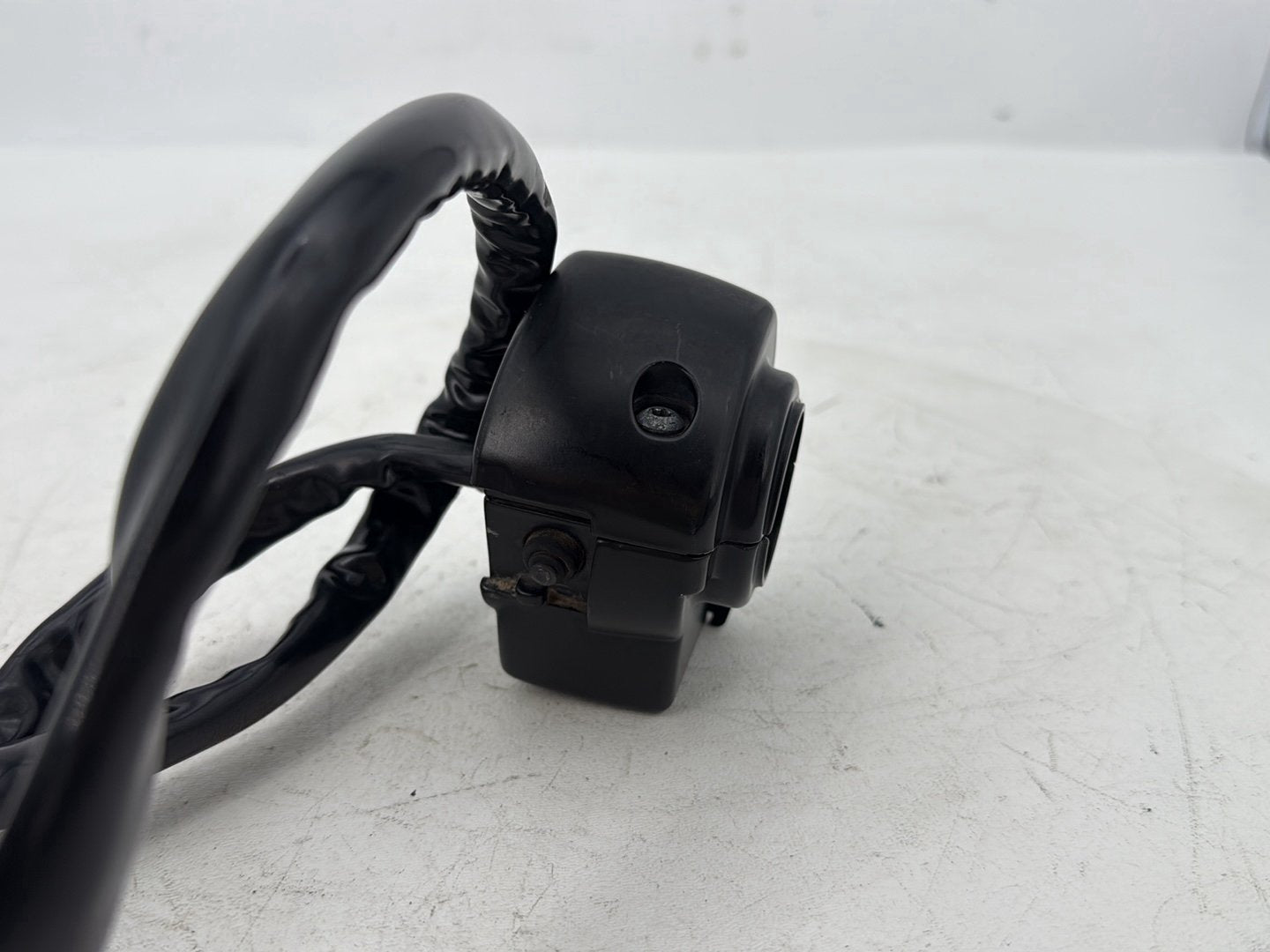 2008 - 2016 Harley-Davidson Touring Electra Glide Ultra Left Turn Signal Headlight Switches Controls 	71682-06A