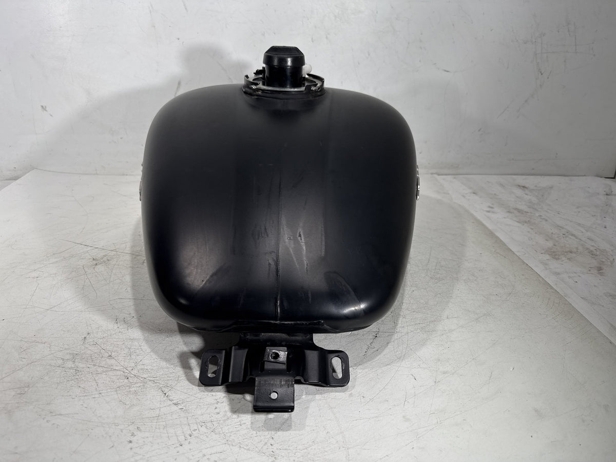 2013 Harley Street Glide Touring FLHX OEM Fuel Gas Tank Gasoline Reservoir