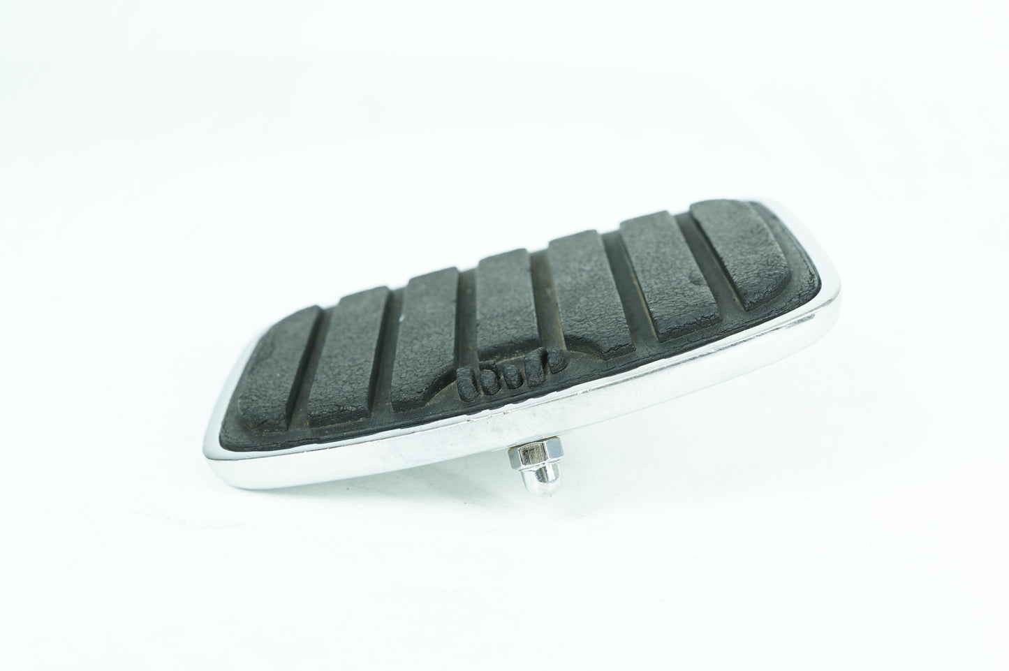 1999 - 2006 Harley-Davidson Softail Fat Boy 1 Passenger Floorboard Foot Rest 21-330C