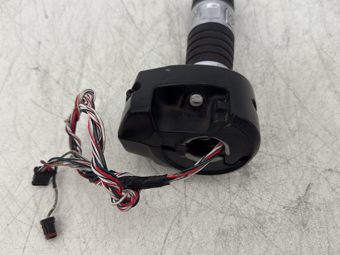 2016 Harley Road King Touring FLHR OEM Right Engine Start Kill Switches Controls