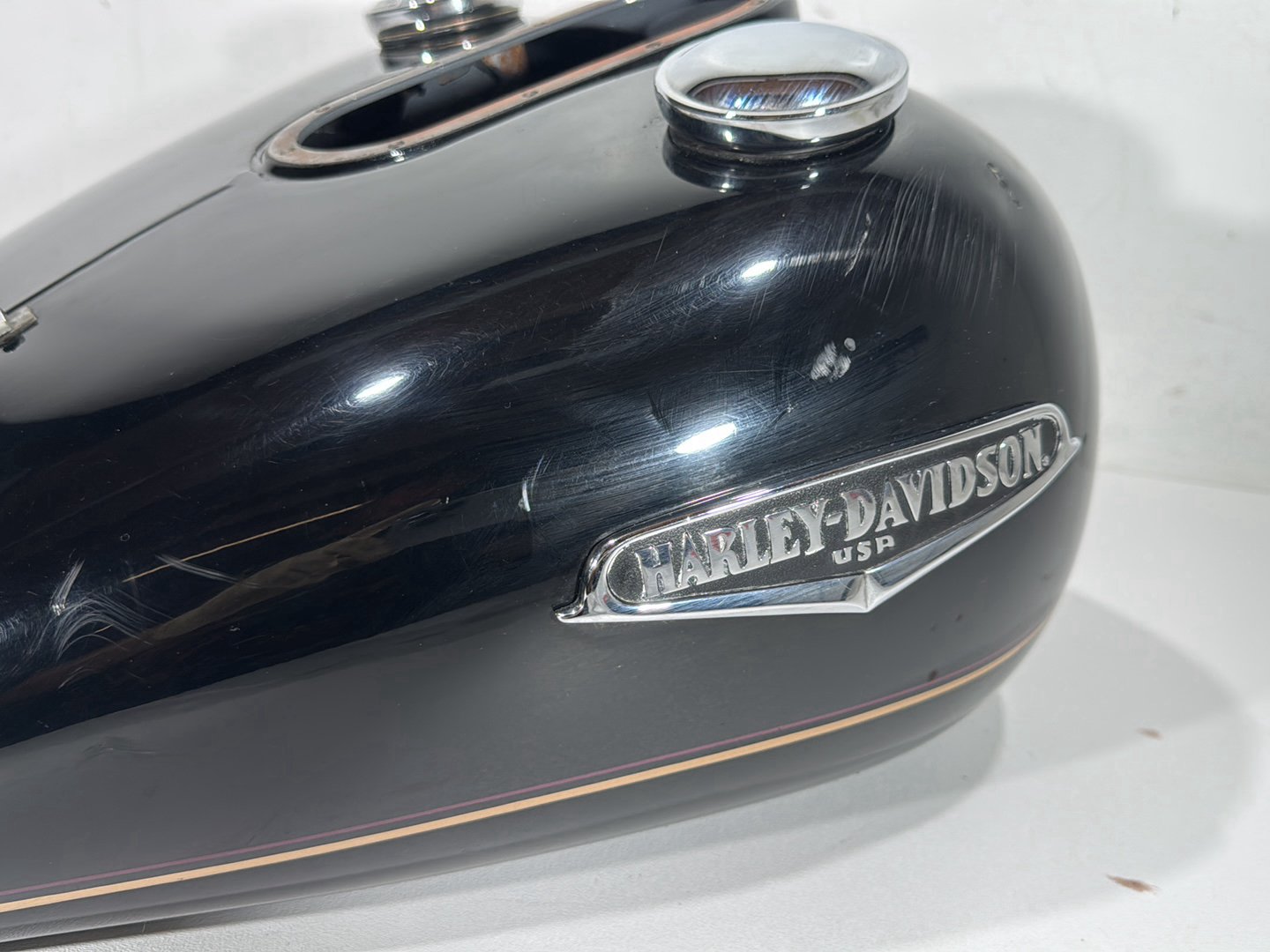1998 Harley Road King Touring FLHRCI Classic OEM Fuel Gas Tank Gasoline Reservoir