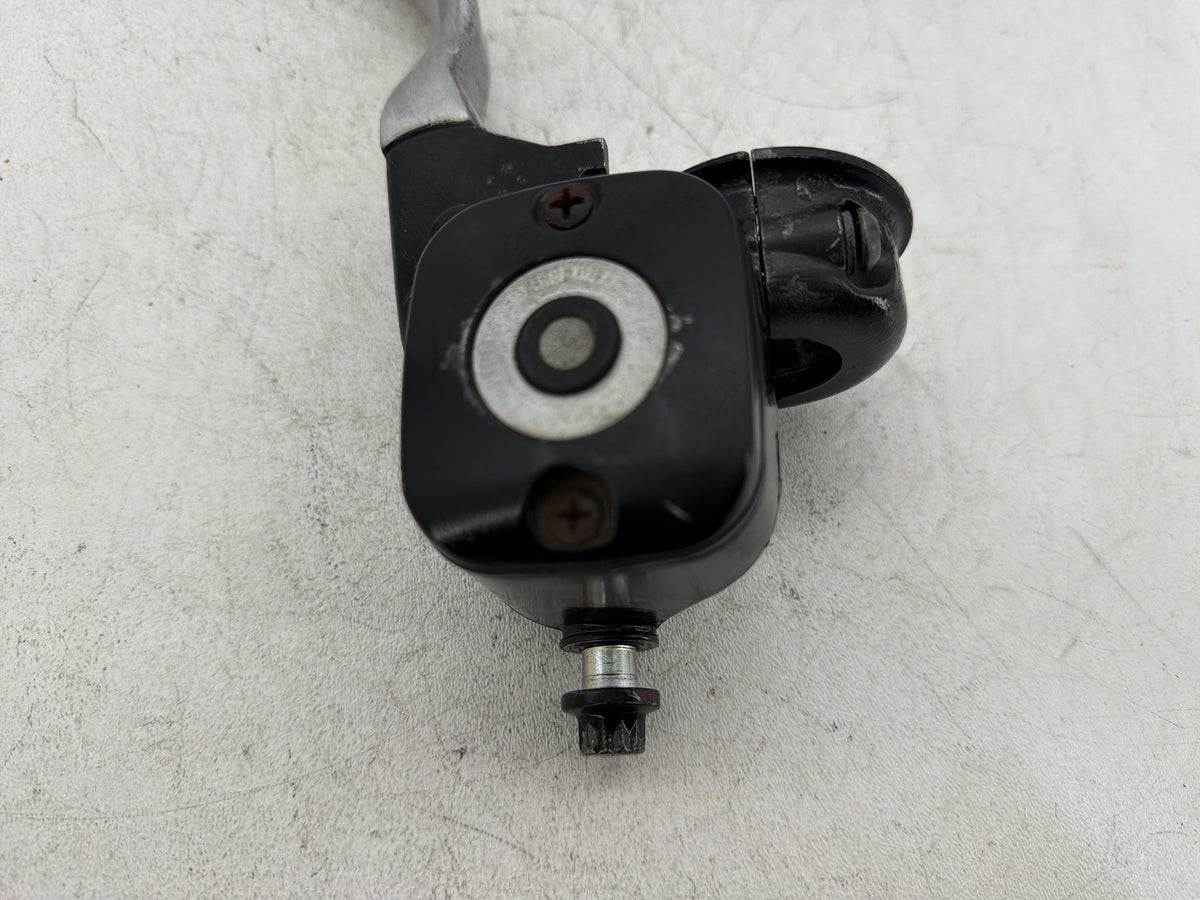 2002 Harley Heritage Softail Classic OEM Front Right Brake Lever Master Cylinder