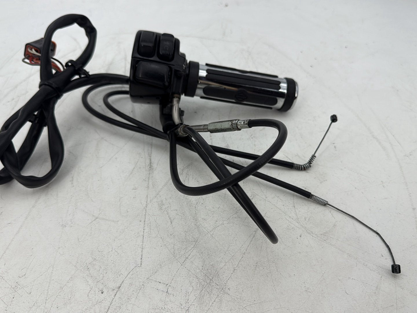 05 Harley Heritage Softail Classic OEM Right Engine Start Kill Switches Controls