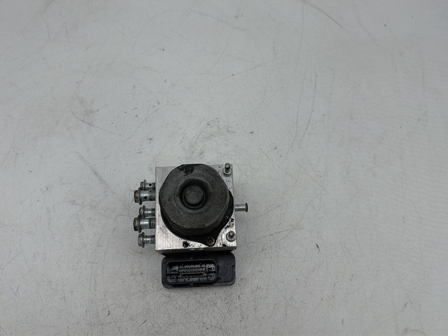 2015 Harley Electra Glide Touring Ultra Low OEM ABS Brake Pump & Control Module