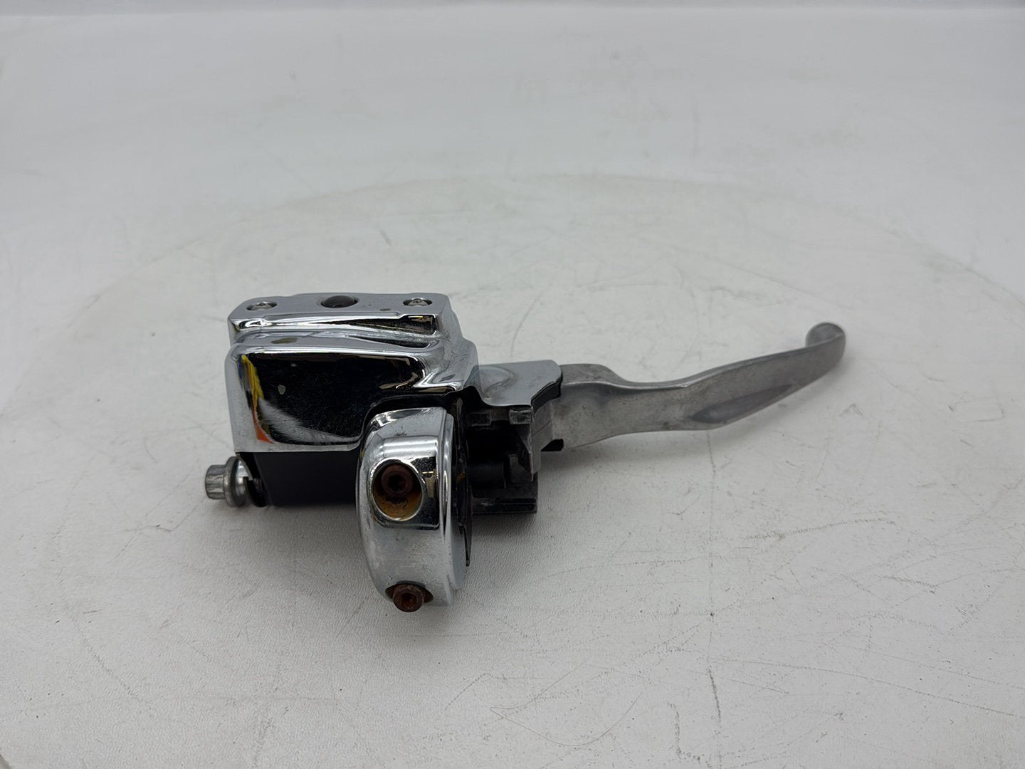 2007 - 2012 Harley-Davidson Dyna Super Glide Front Right Brake Lever Master Cylinder 45019-08A