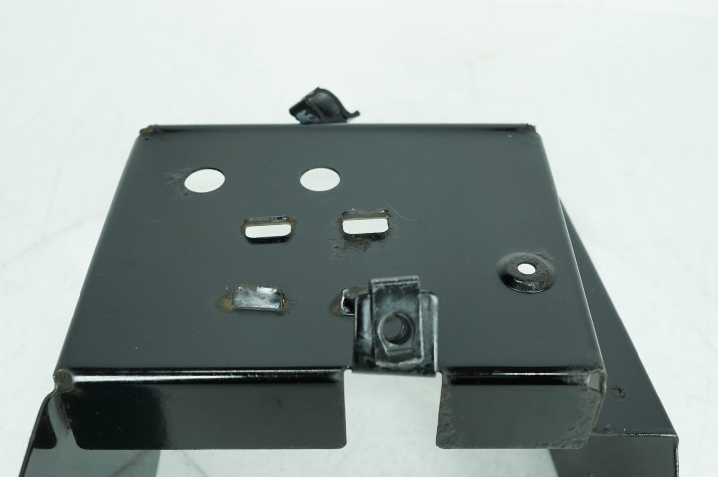 1999 - 2006 Harley-Davidson Touring Street Glide Battery Tray Bracket Holder Carrier  	66281-02A
