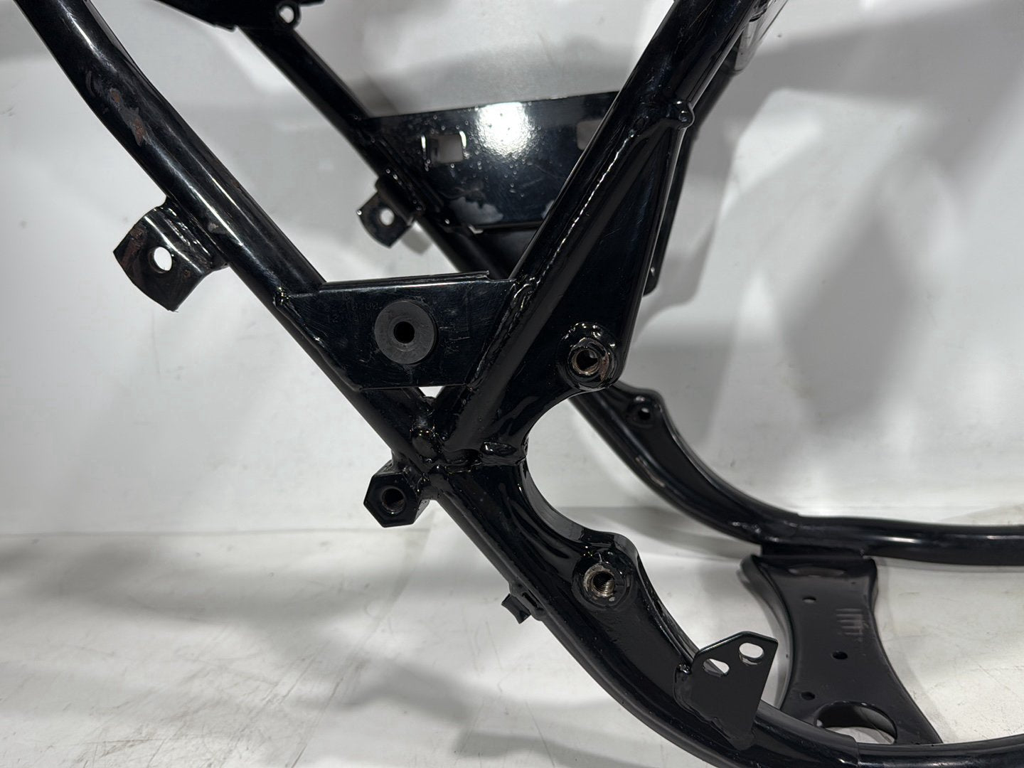 2000 Harley Touring Electra Glide Ultra OEM Body Main Frame Chassis CLN CLR