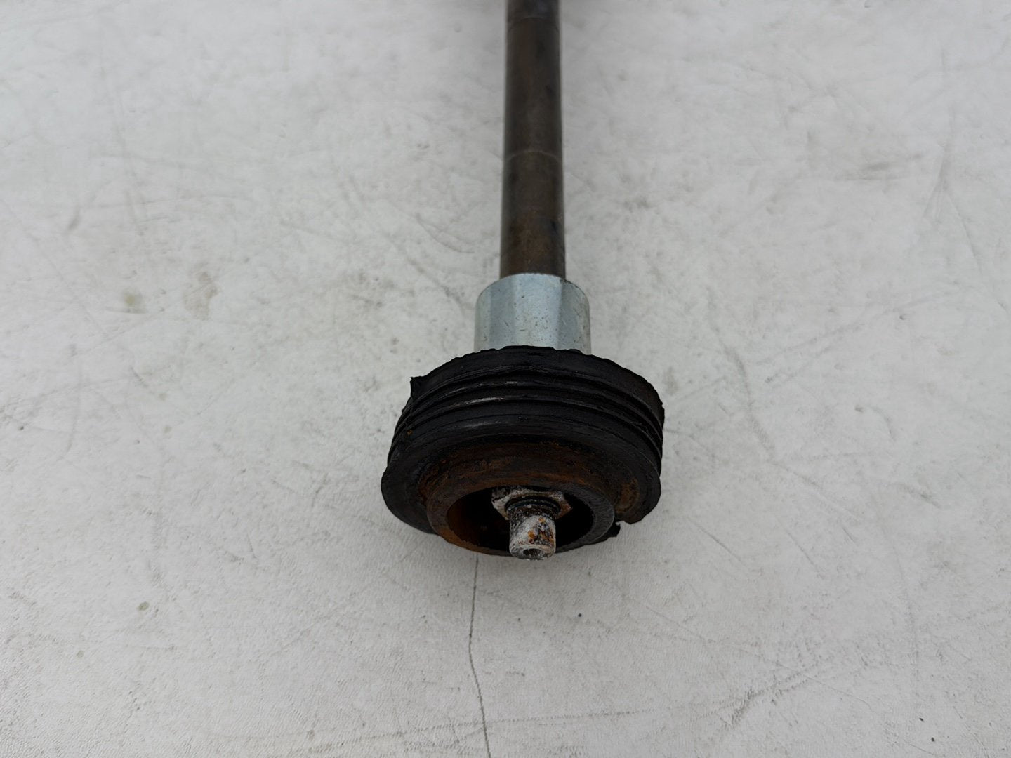 1999 - 2006 Harley-Davidson Touring Electra Glide Ultra Rear Fork Swingarm Pivot Bolt Shaft 47505-02