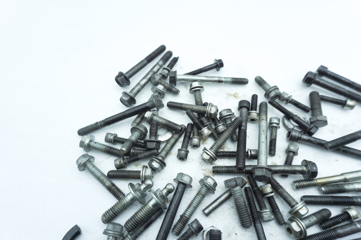 2007 - 2011 Harley-Davidson Touring Street Glide Engine Motor Hardware Bolts Brackets Bushing