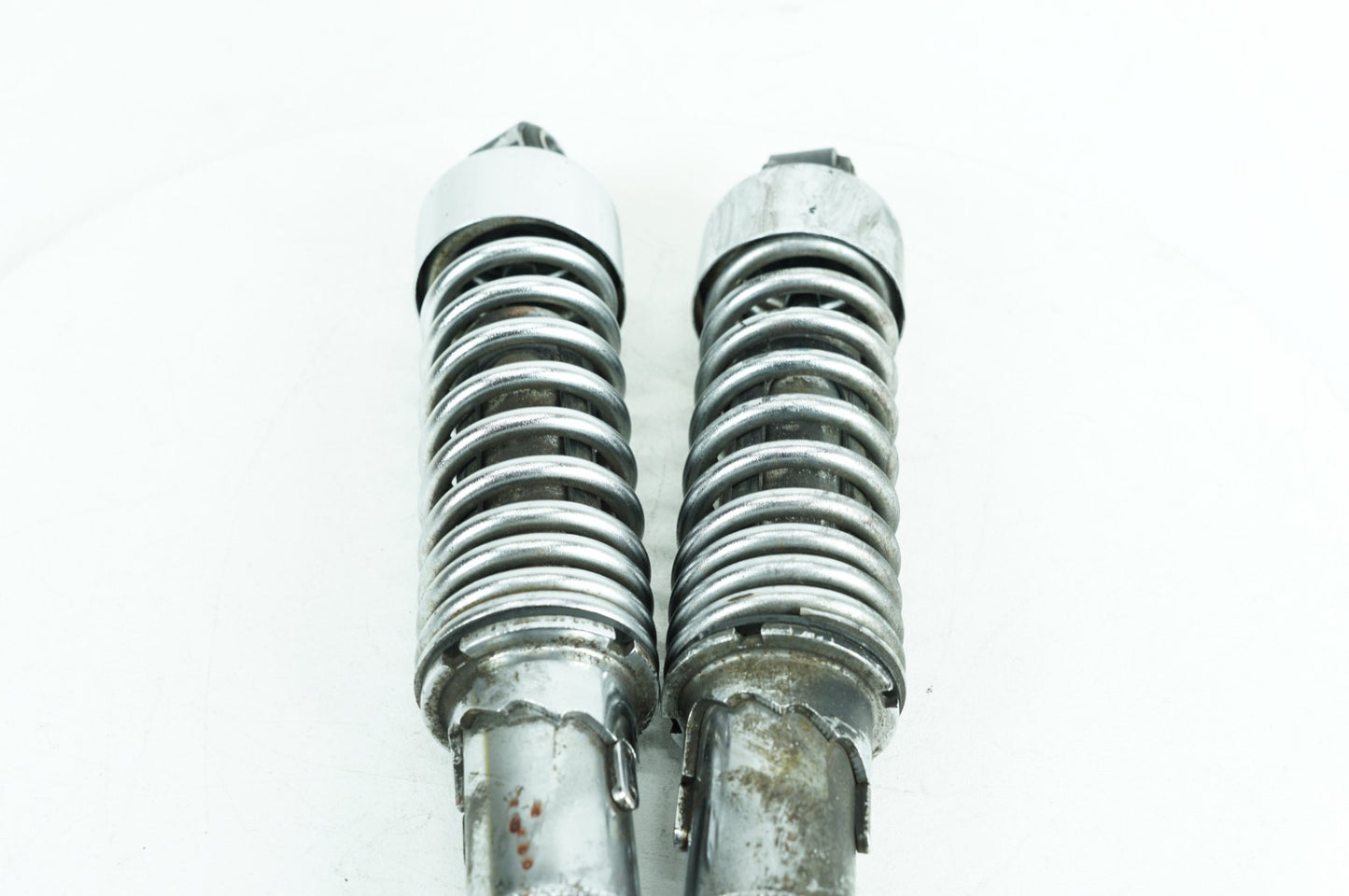 2004 - 2013 Harley-Davidson Sportster 1200 Low Rear Left Right Shock Absorbers 54568-09