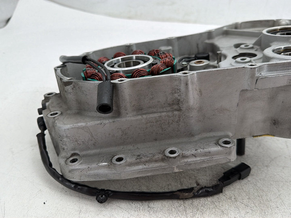 2004 Harley Sportster XL883C 883 Custom OEM Crankcase Shaft Engine Motor Cover