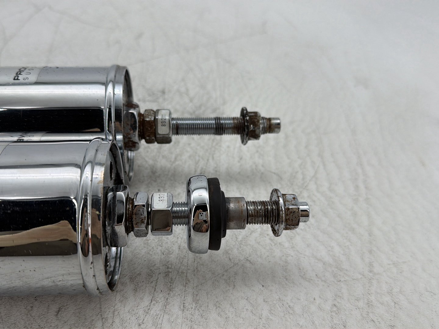 2011 Harley Heritage Softail Classic FLSTC OEM Rear Left Right Shock Absorbers
