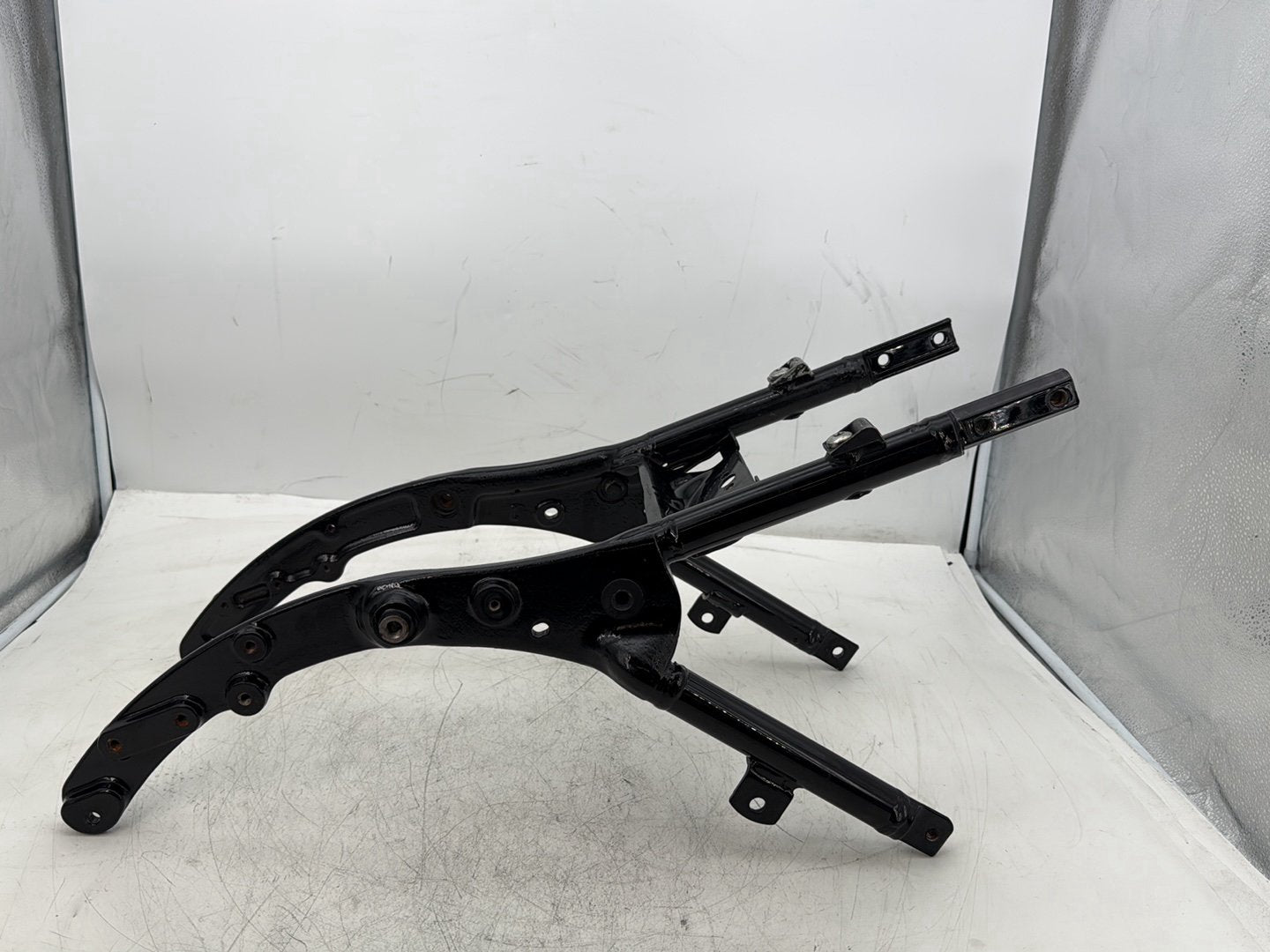 2012 Harley Road Glide Touring FLTRX Custom OEM Rear Back Sub Frame Rail Bar 48079-09BHP