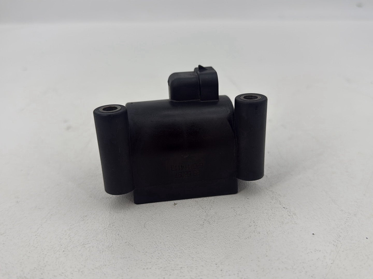 2007 - 2011 Harley-Davidson Touring Street Glide Ignition Coil Spark Igniter 	31696-07A
