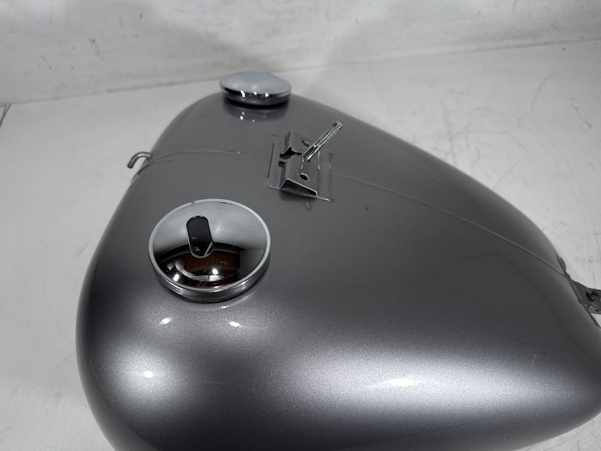 2001 Harley Softail Standard FXST OEM Fuel Gas Tank Gasoline Reservoir EFI