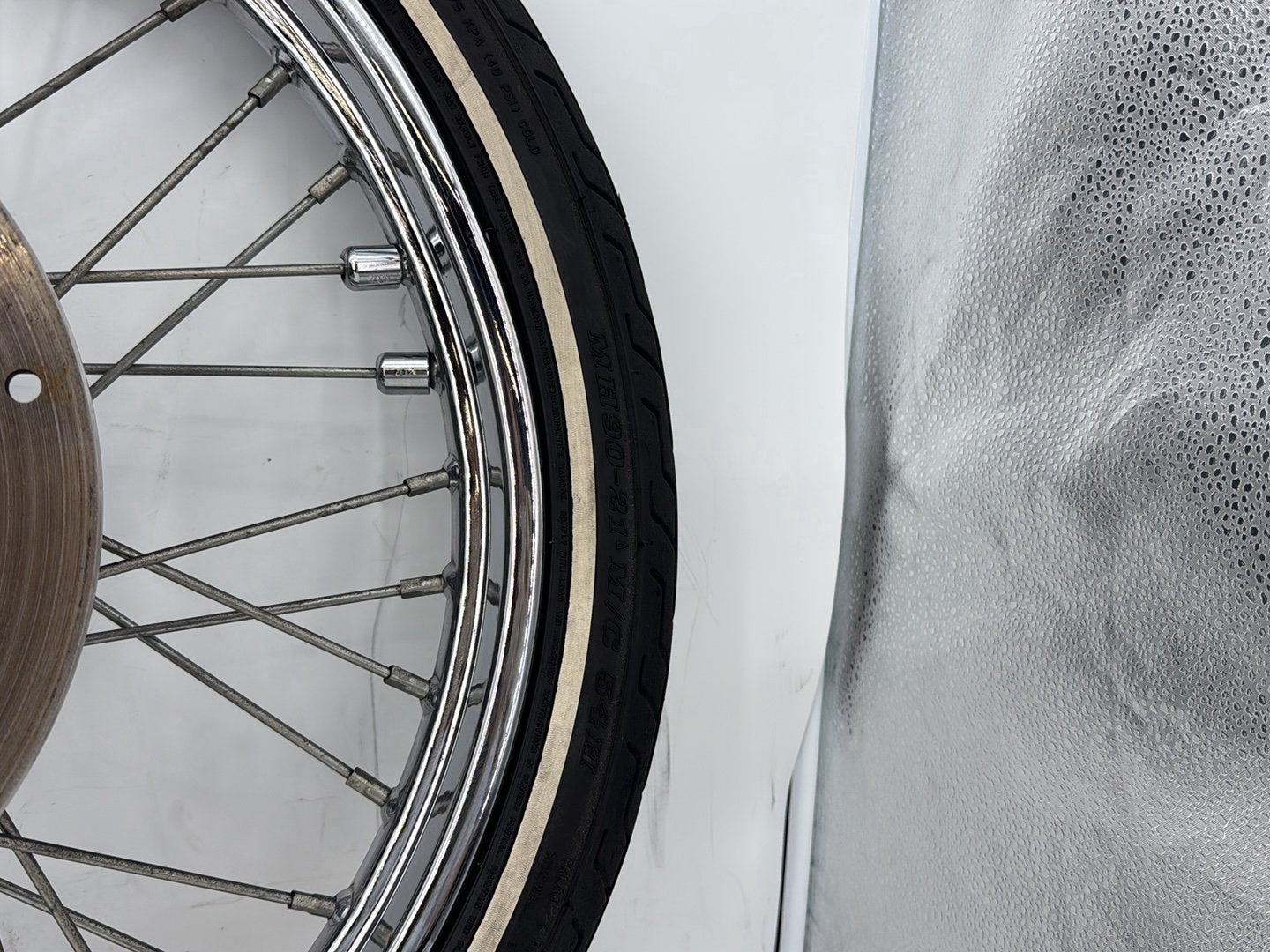 1997 Harley Softail Heritage Classic OEM Front Wheel Rim Tire Spoked MH90-21 21"