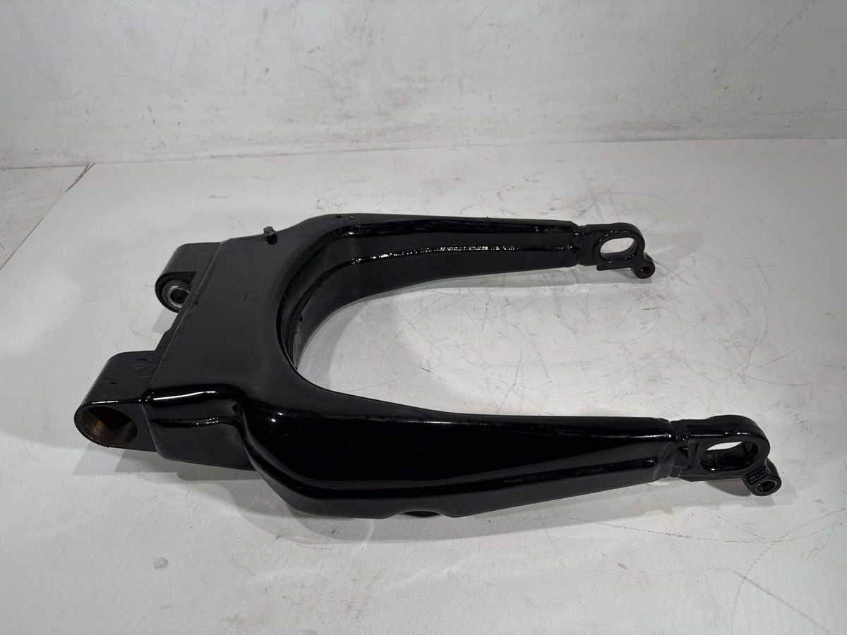 2014 Harley Electra Glide Touring Ultra OEM Rear Fork Swingarm Swing Arm