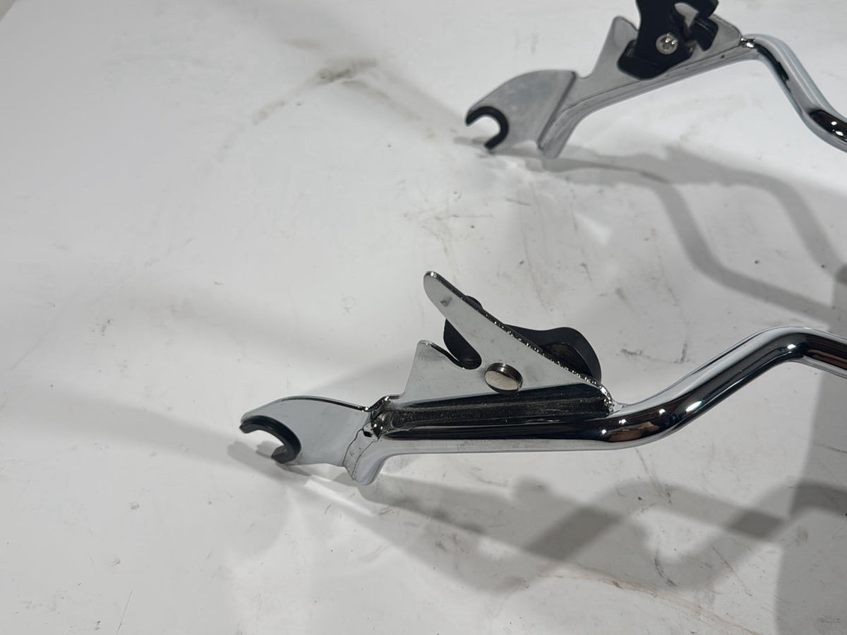 2014 Harley Street Glide Touring FLHXS OEM Rear Sissy Bar w/ Backrest Cushion Pad