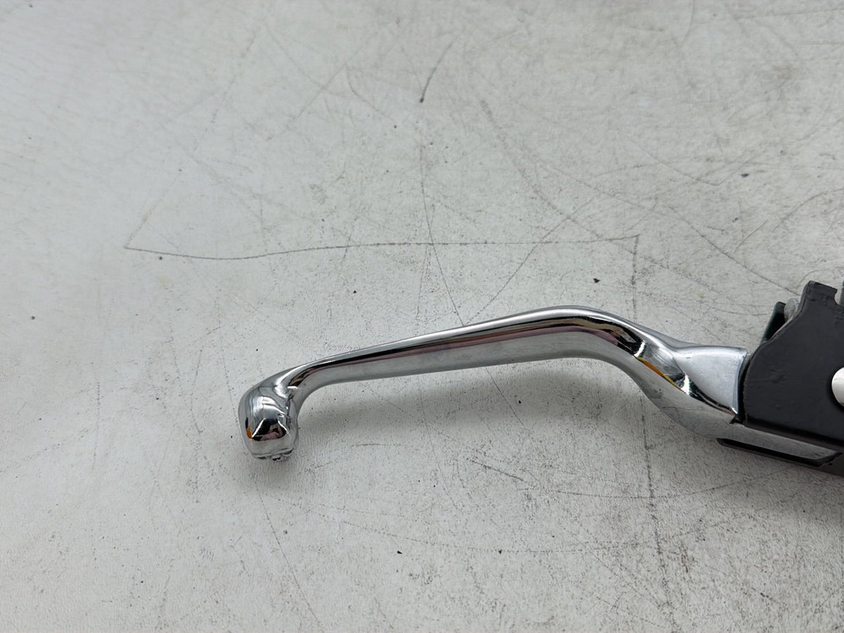 2005 Harley Road King Touring Police OEM Front Right Brake Lever Master Cylinder