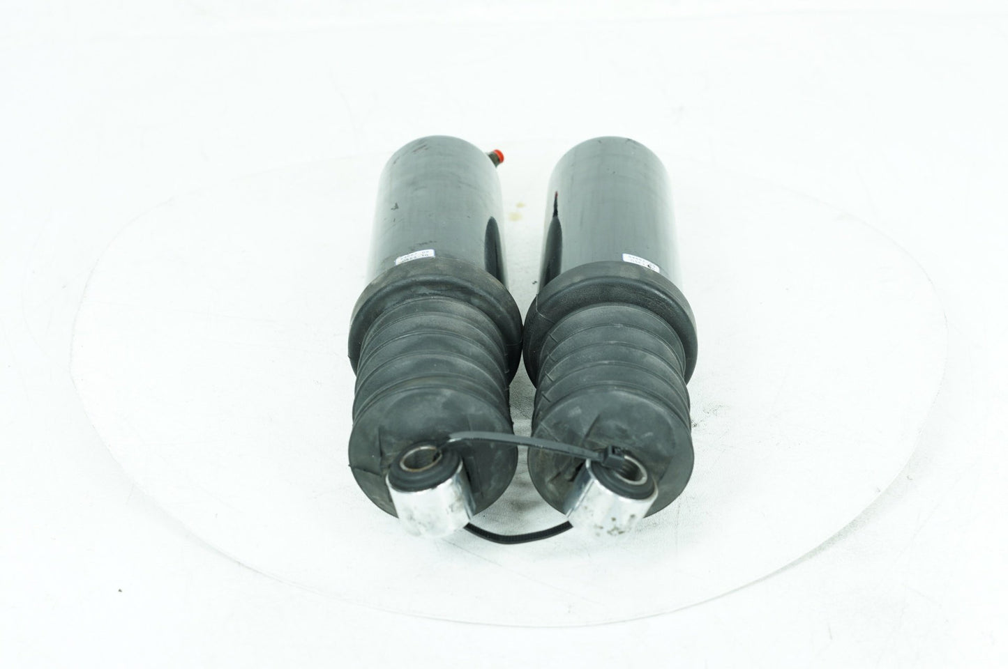 1999 - 2006 Harley-Davidson Touring Electra Glide Ultra Rear Left Right Shock Absorbers 54662-09
