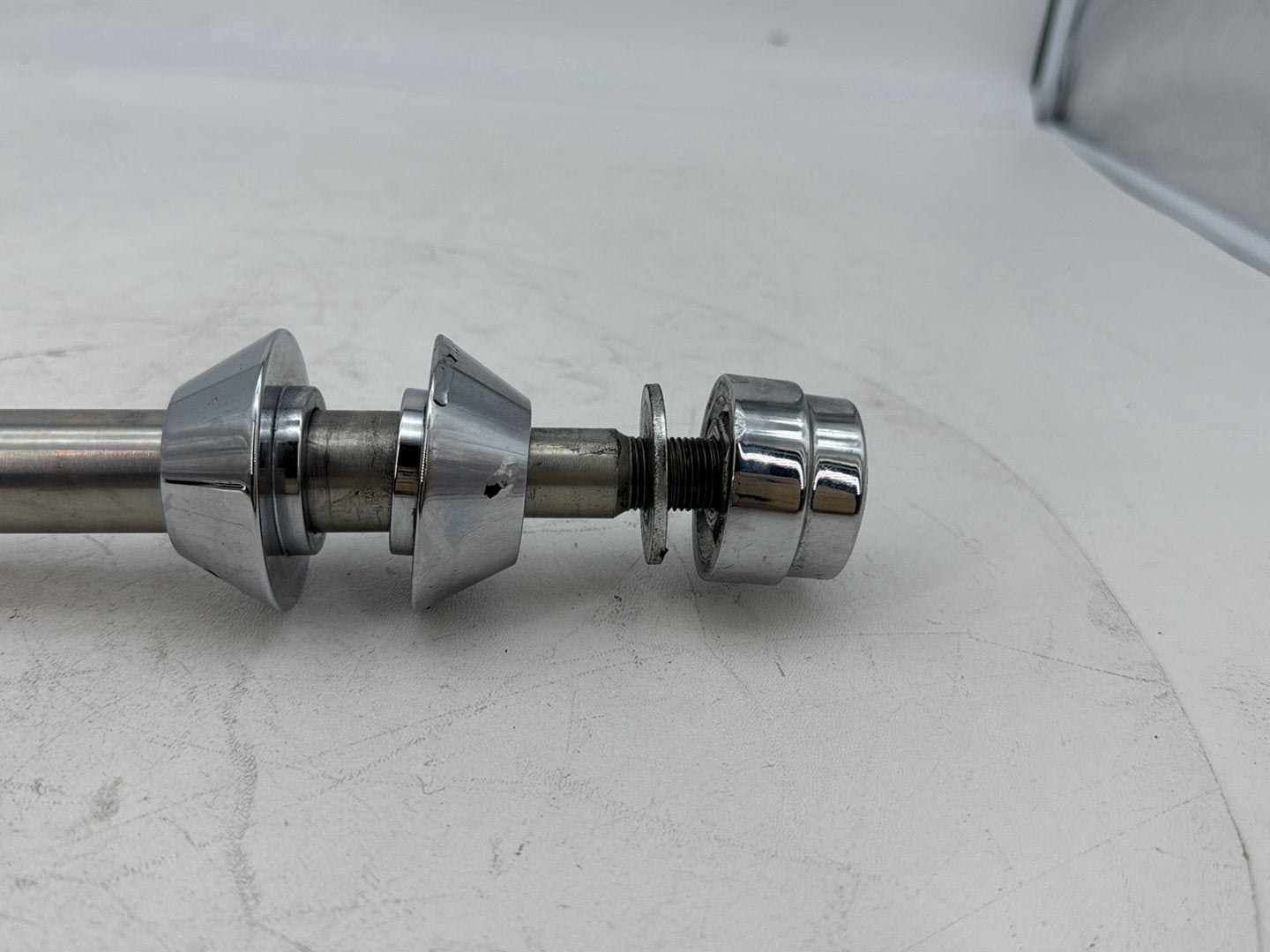 2007 - 2012 Harley-Davidson Touring Electra Glide Ultra Front Wheel Axle Bolt Shaft 41547-07A