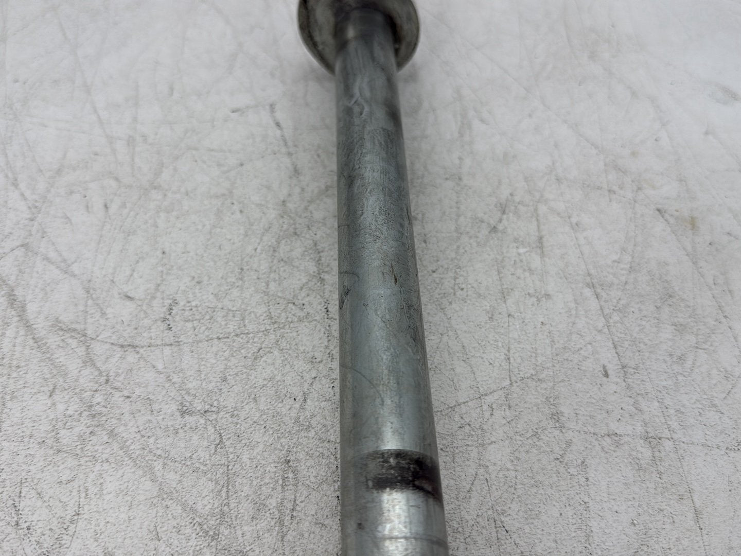2005 Harley Electra Glide Touring Ultra FLHTCUI OEM Rear Wheel Axle Bolt Shaft