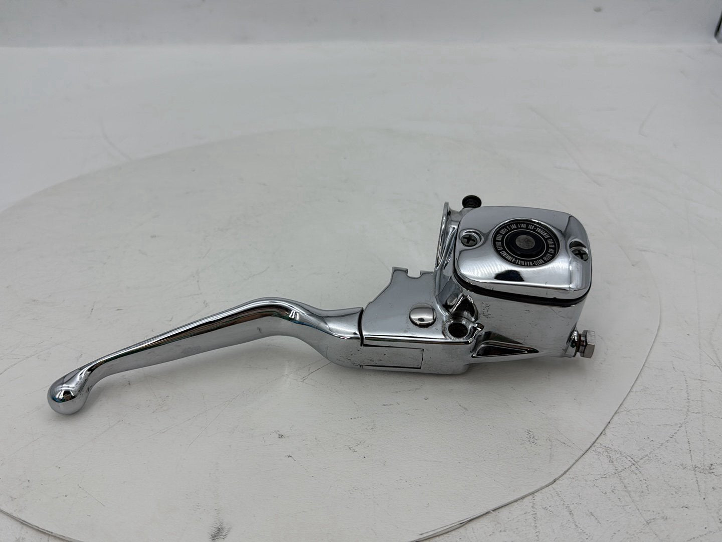 1999 - 2006 Harley-Davidson Touring CVO Screamin Eagle Road King Front Right Brake Lever Master Cylinder 45179-02A