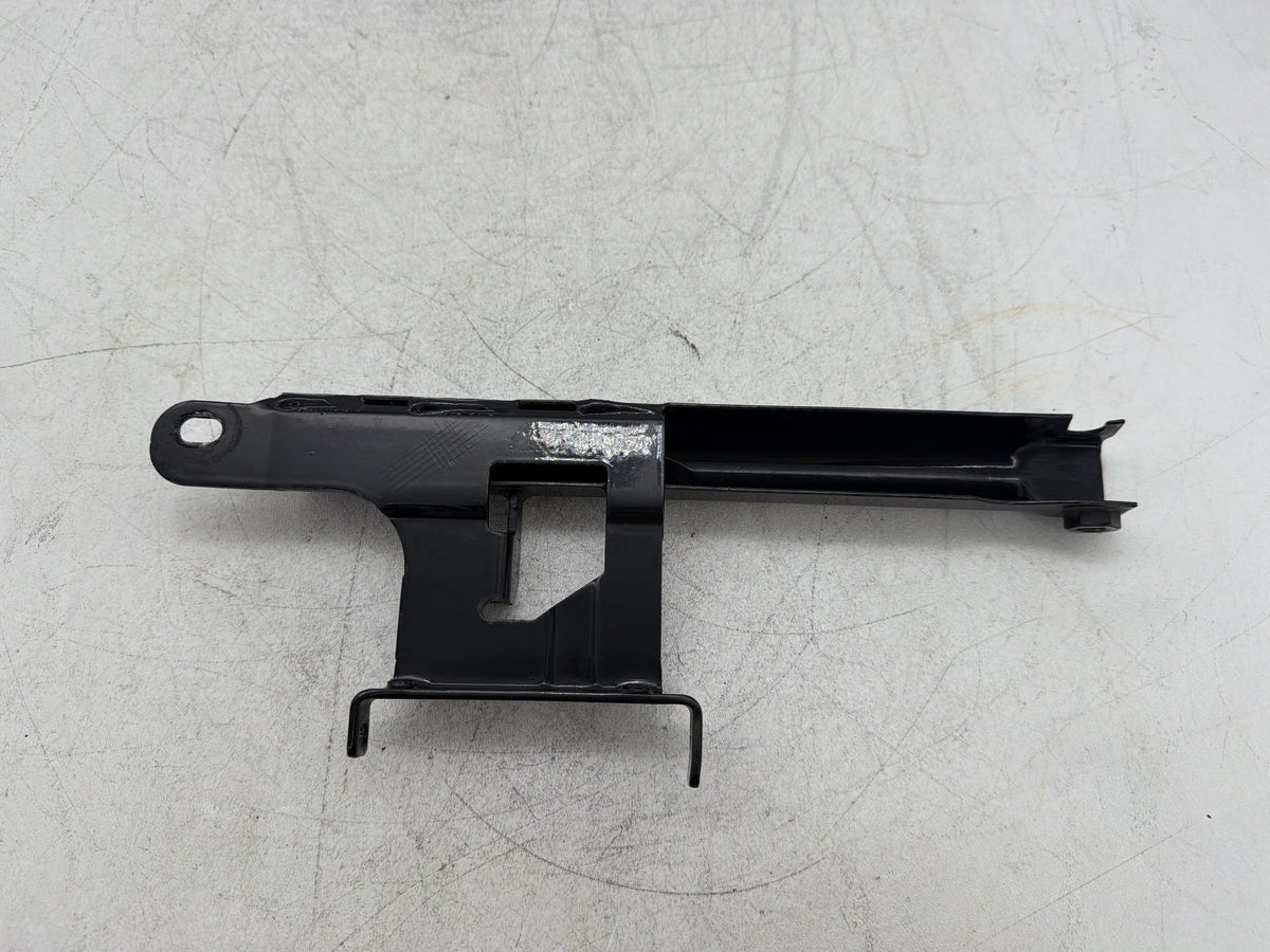2001 Harley Fat Boy Softail FLSTF OEM Seat Bracket Mount Support Mounting