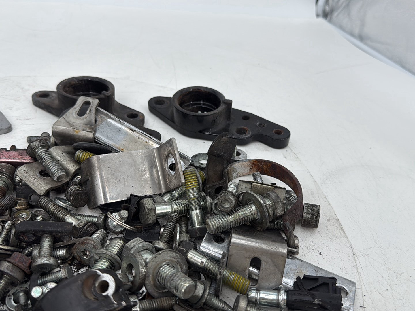 1999 - 2006 Harley-Davidson Touring Electra Glide Hardware Bolts Nuts & Brackets w/ Left Right Fork Swingarm Brackets