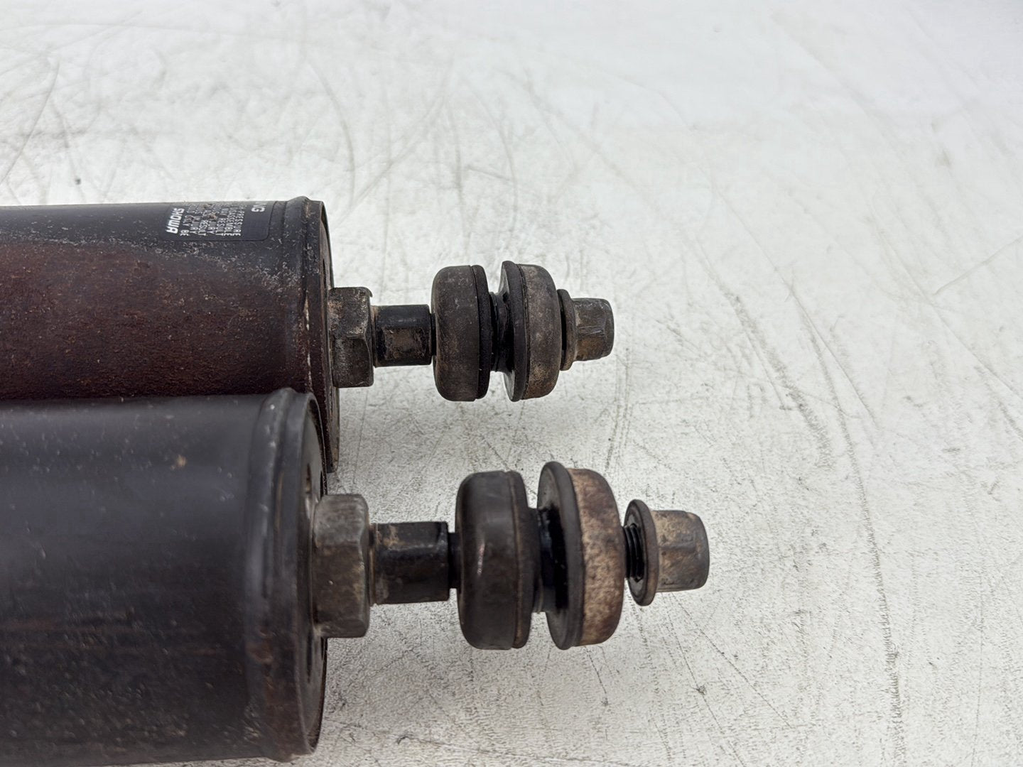 2000 Harley Softail FLSTC Heritage Classic OEM Rear Left Right Shock Absorbers