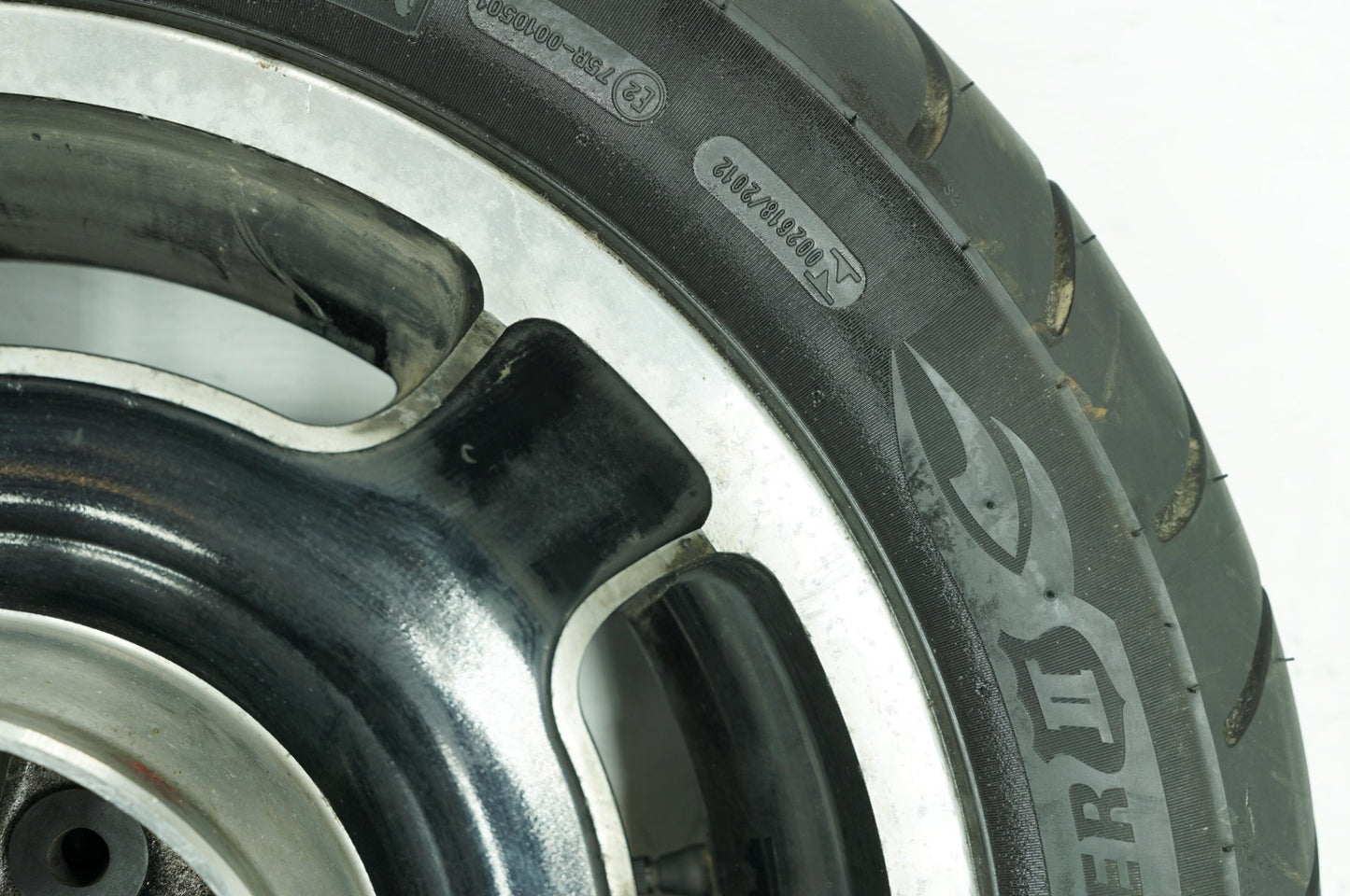 2007 - 2012 Harley-Davidson Touring Street Glide Rear Wheel Rim Tire 180/65B16 81H, Michelin, Airstrike