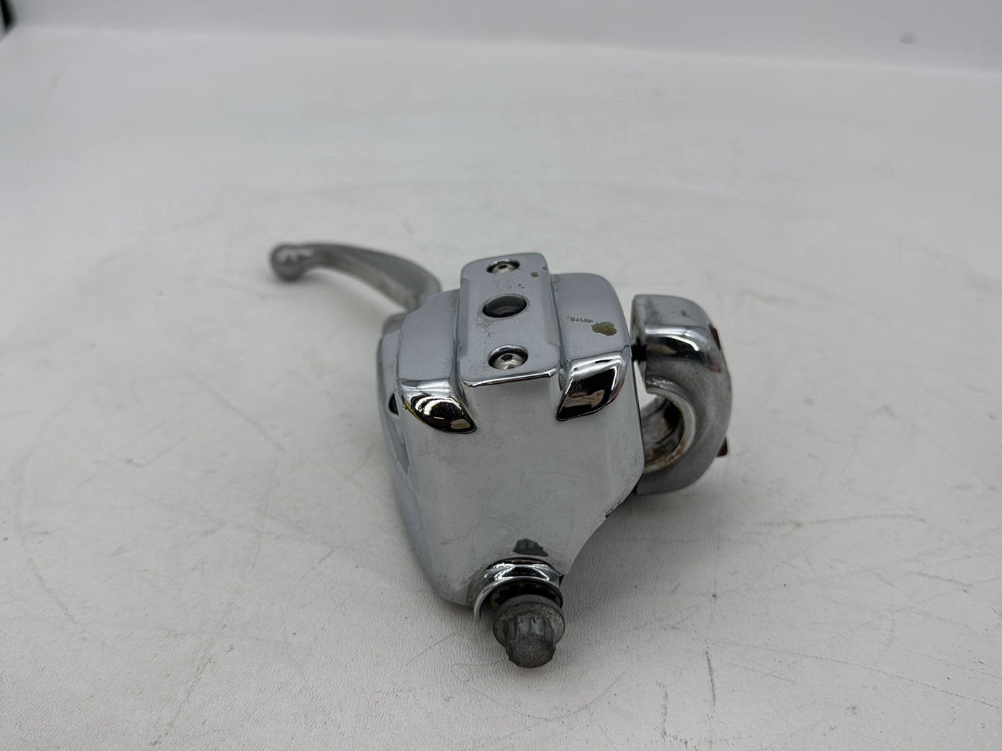 2007 - 2012 Harley-Davidson Dyna Super Glide Front Right Brake Lever Master Cylinder 45019-08A