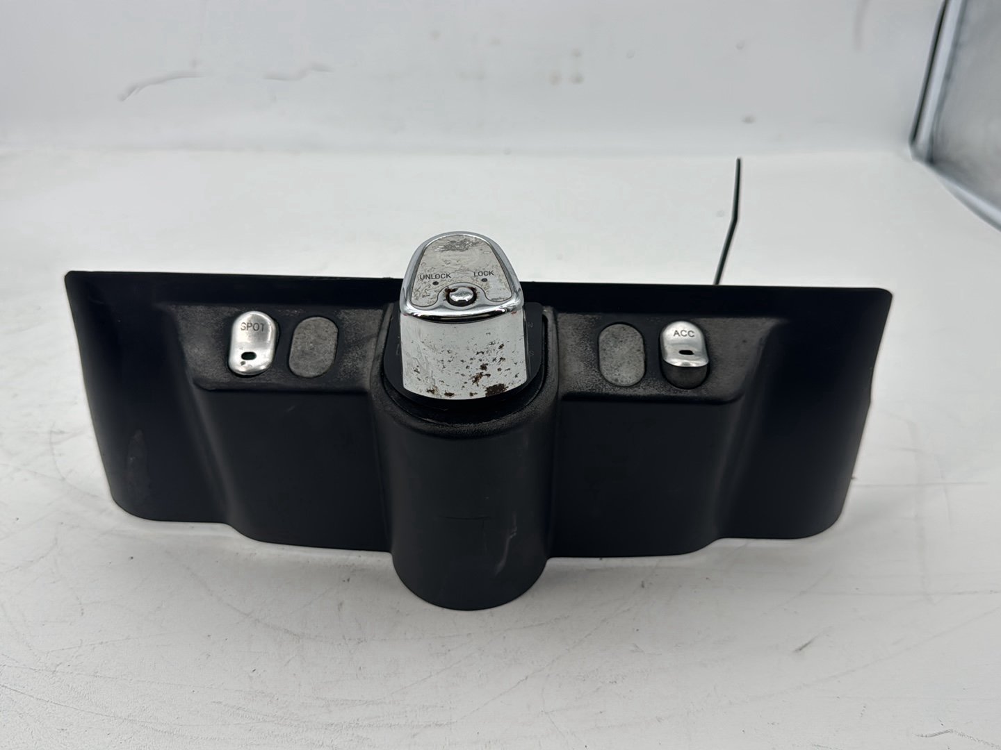 2008 Harley Touring FLHT Electra Glide OEM Dash Ignition Cap Switch Lockset NO Key